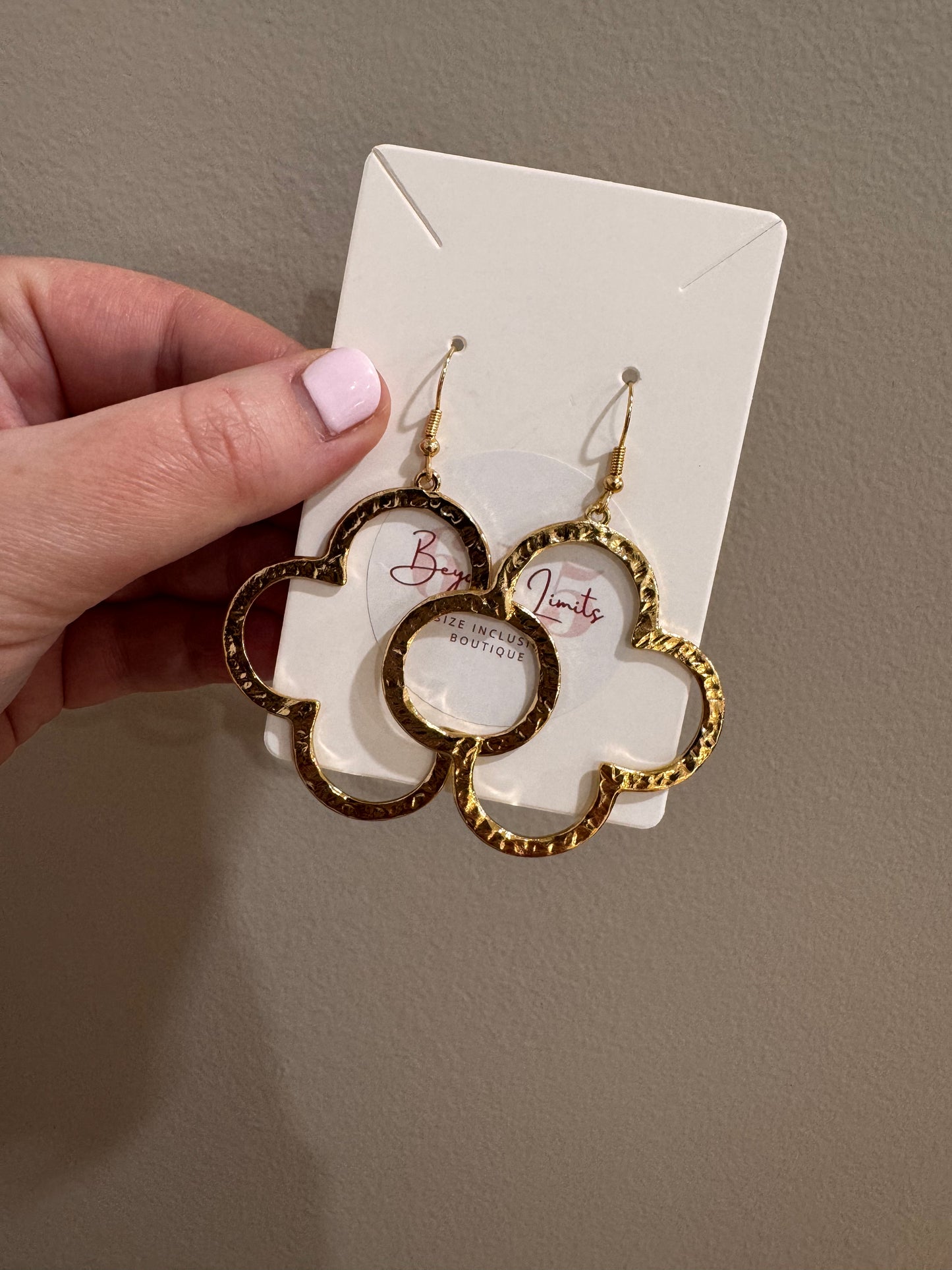Vintage Clover Dangle Earrings